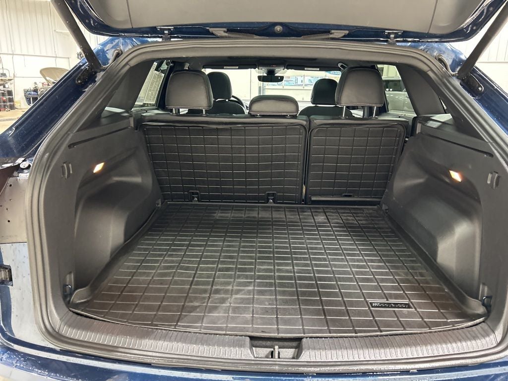 2021 Volkswagen Atlas Cross Sport 3.6L V6 SEL Premium