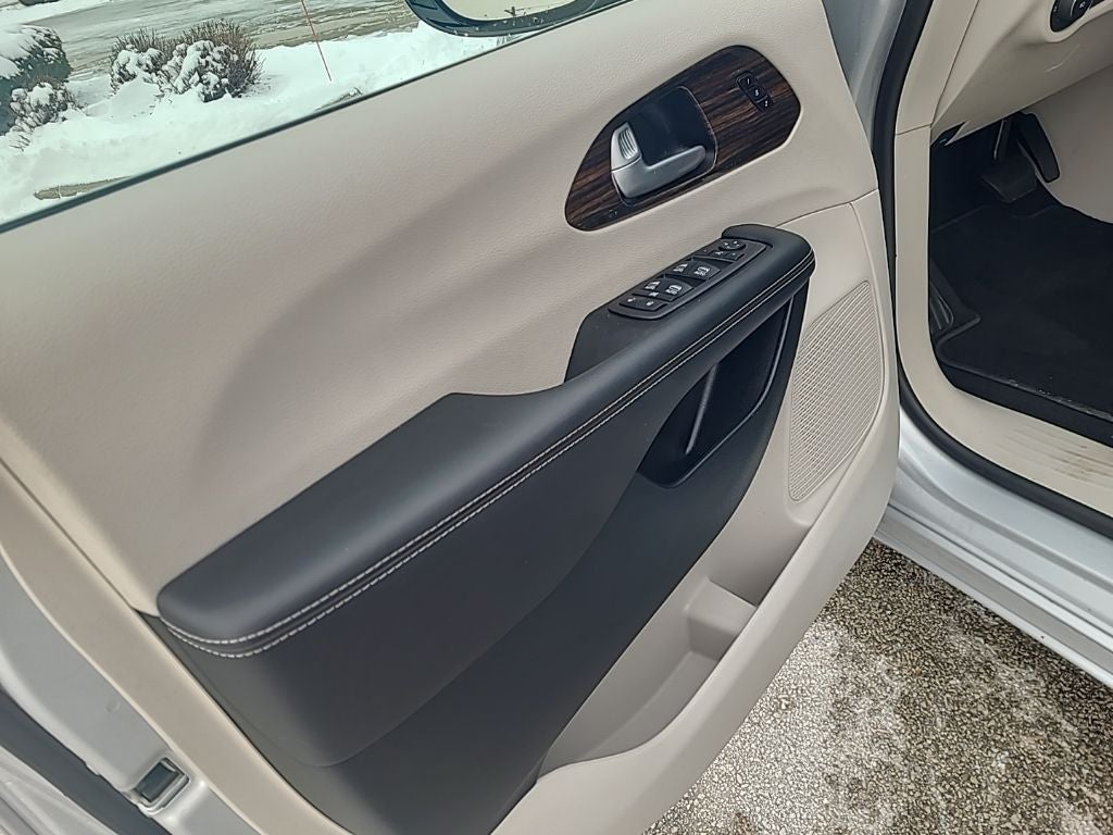 2024 Chrysler Pacifica Limited