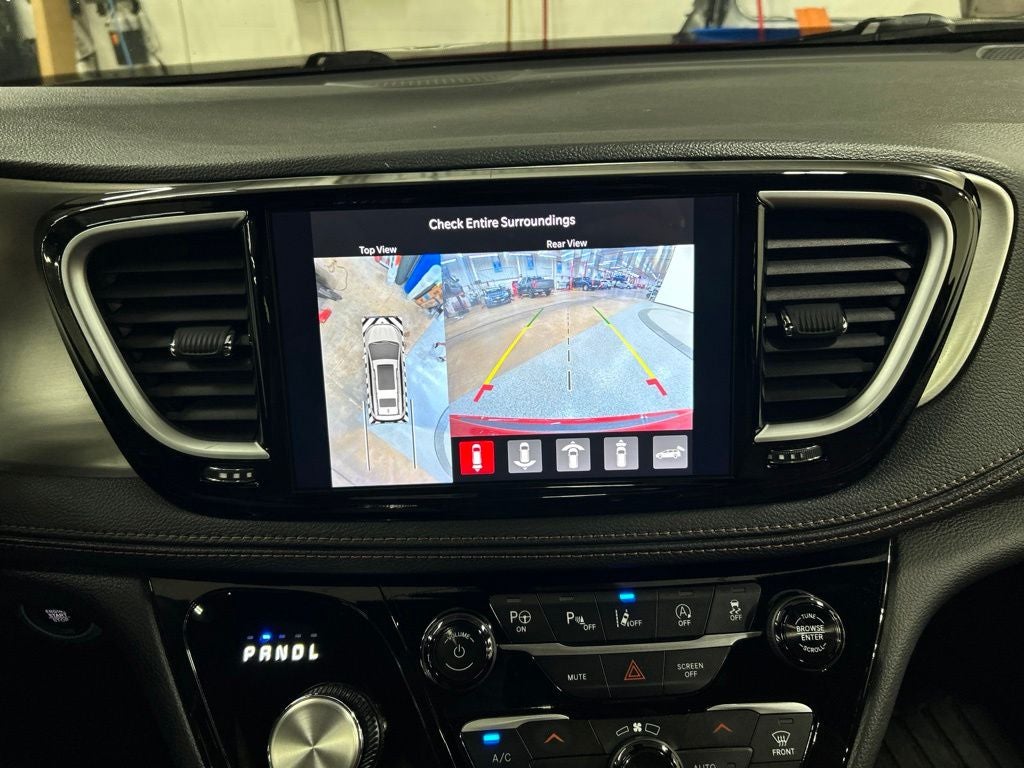 2024 Chrysler Pacifica Pinnacle