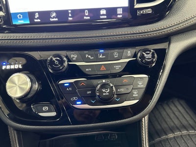 2024 Chrysler Pacifica Pinnacle