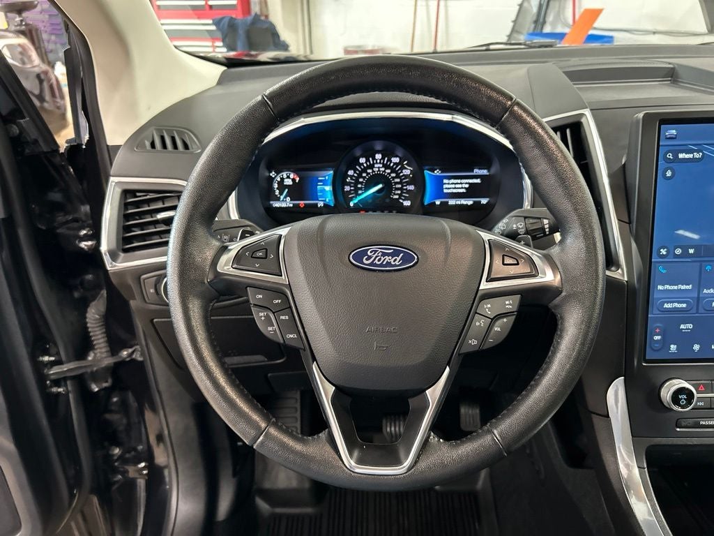 2021 Ford Edge Titanium