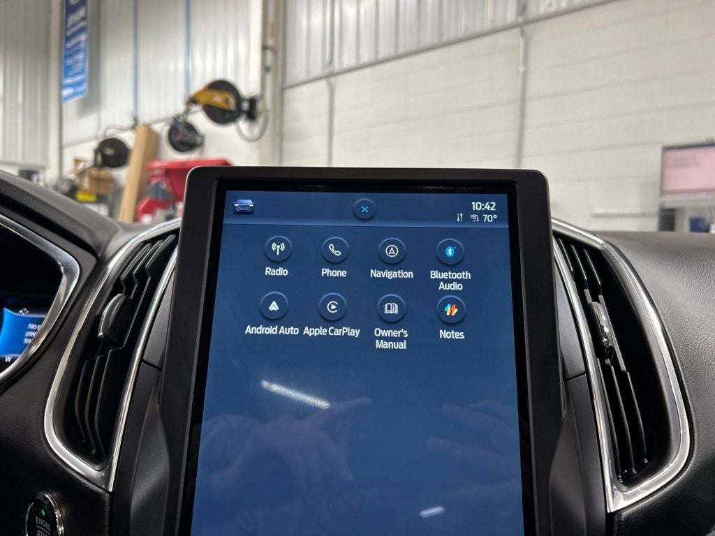 2021 Ford Edge Titanium