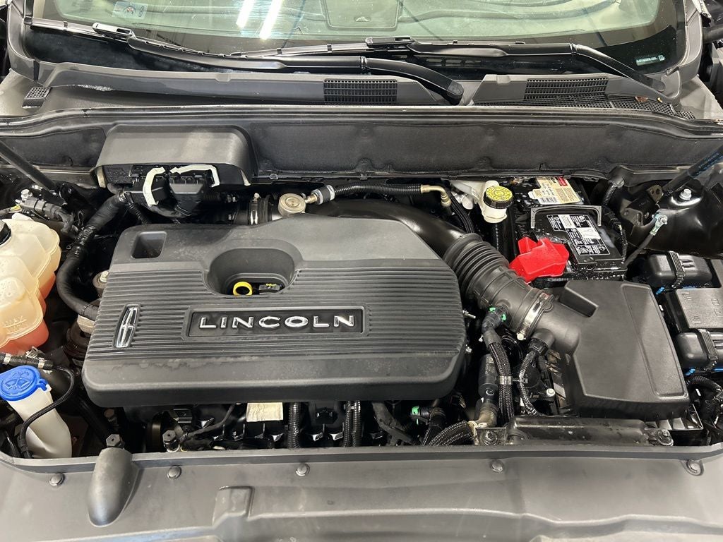 2019 Lincoln Nautilus Select