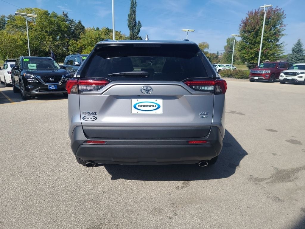 2022 Toyota RAV4 XLE