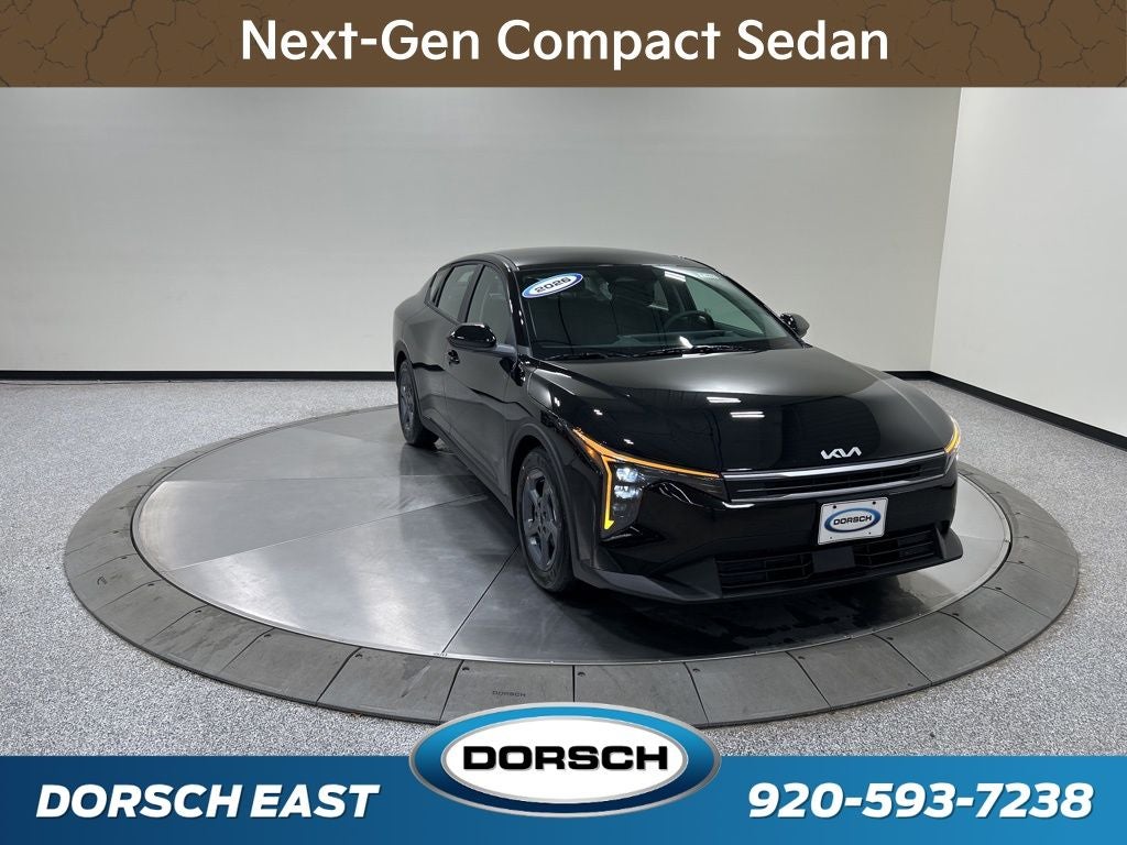 2026 Kia K4 LXS