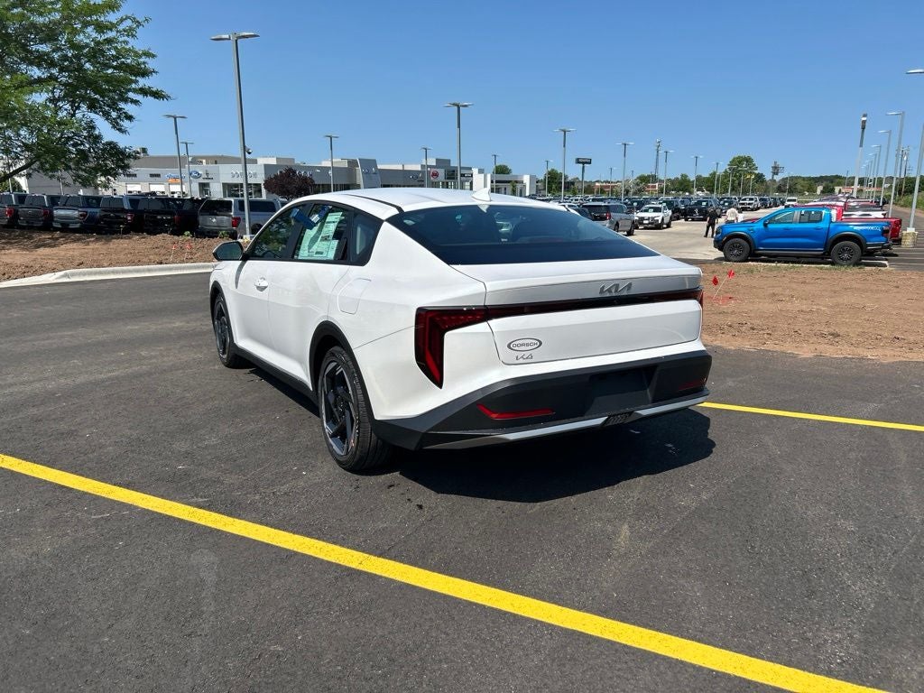 2026 Kia K4 EX
