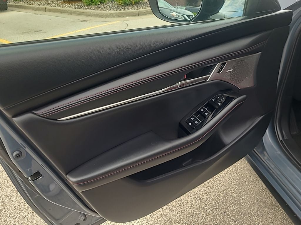 2023 Mazda Mazda3 2.5 S Carbon Edition