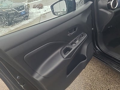 2023 Nissan Versa 1.6 SV