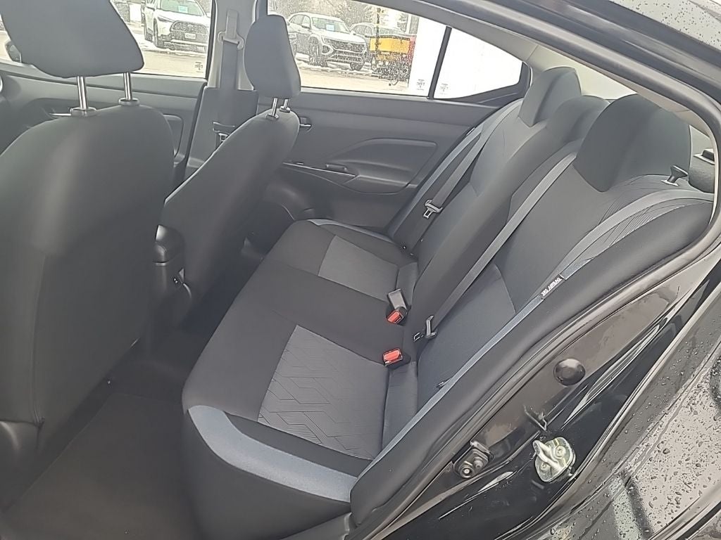 2023 Nissan Versa 1.6 SV