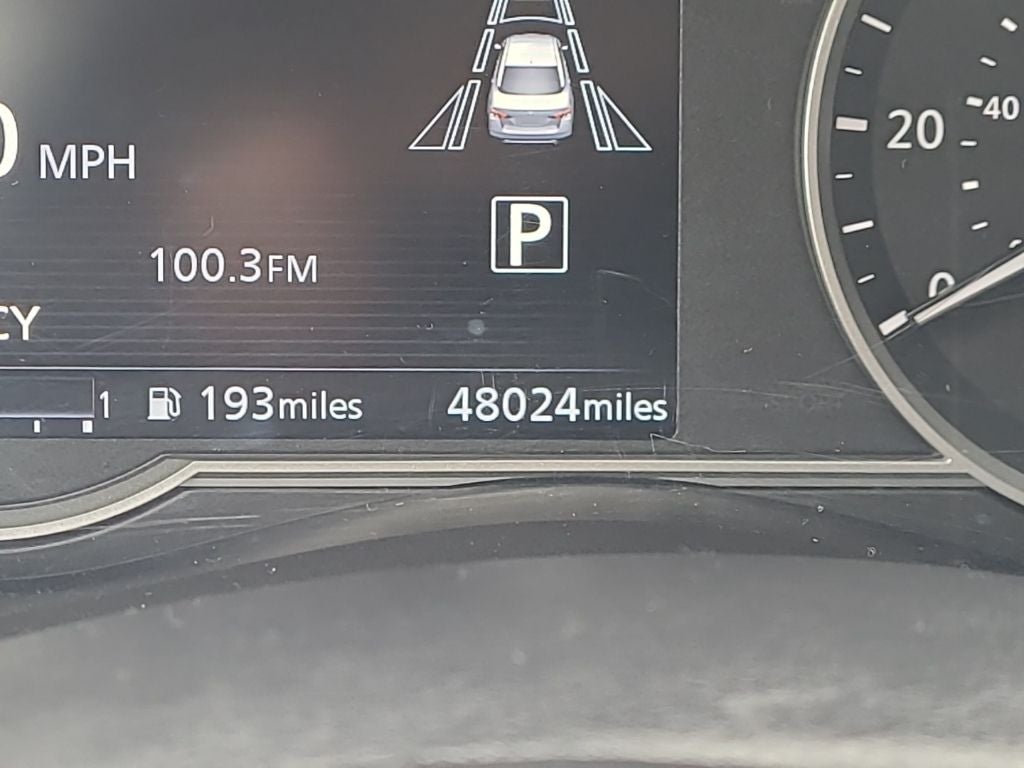 2023 Nissan Versa 1.6 SV