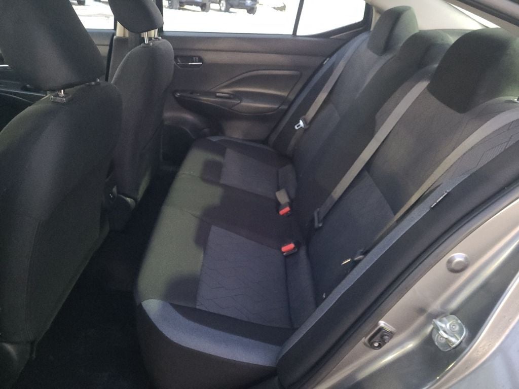 2023 Nissan Versa 1.6 SV