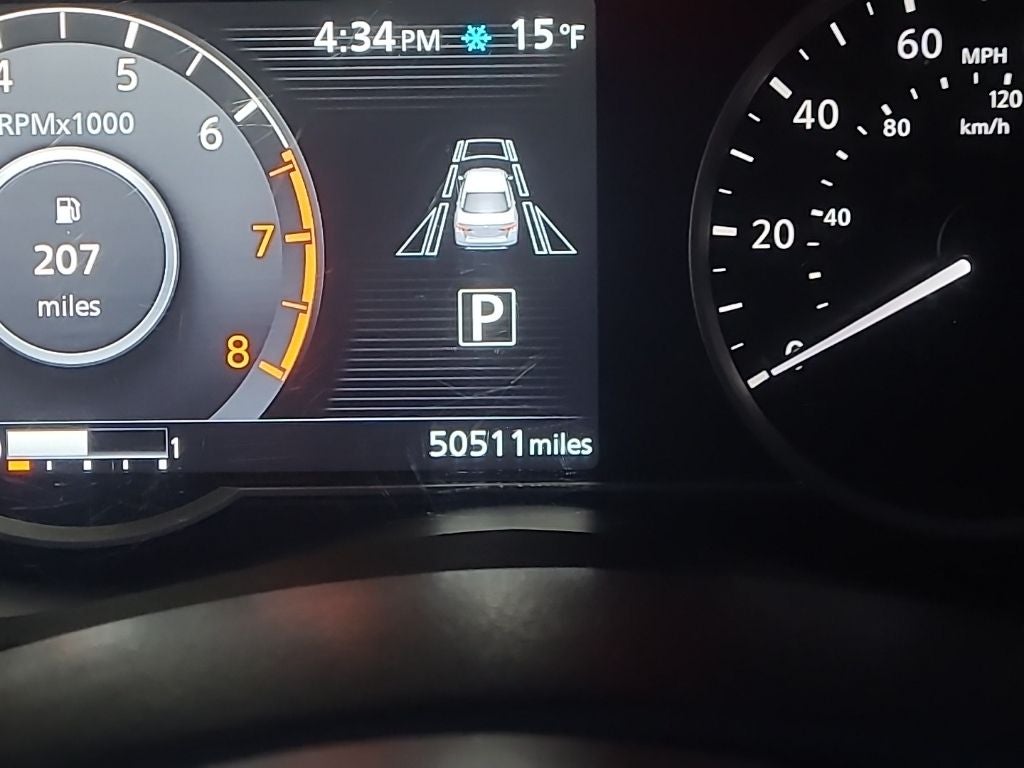 2023 Nissan Versa 1.6 SV