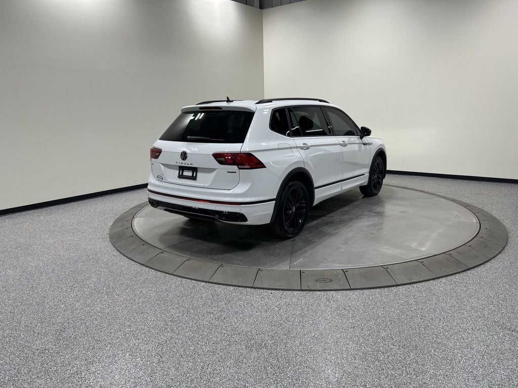 2022 Volkswagen Tiguan 2.0T SE R-Line Black