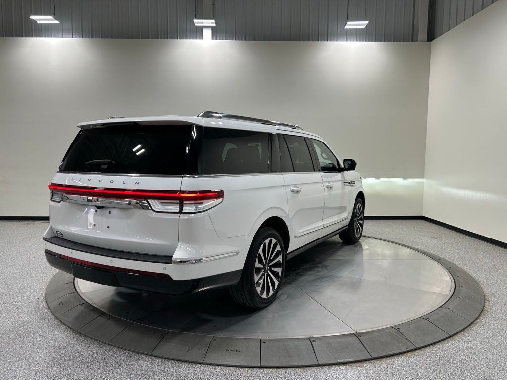 2023 Lincoln Navigator L Reserve