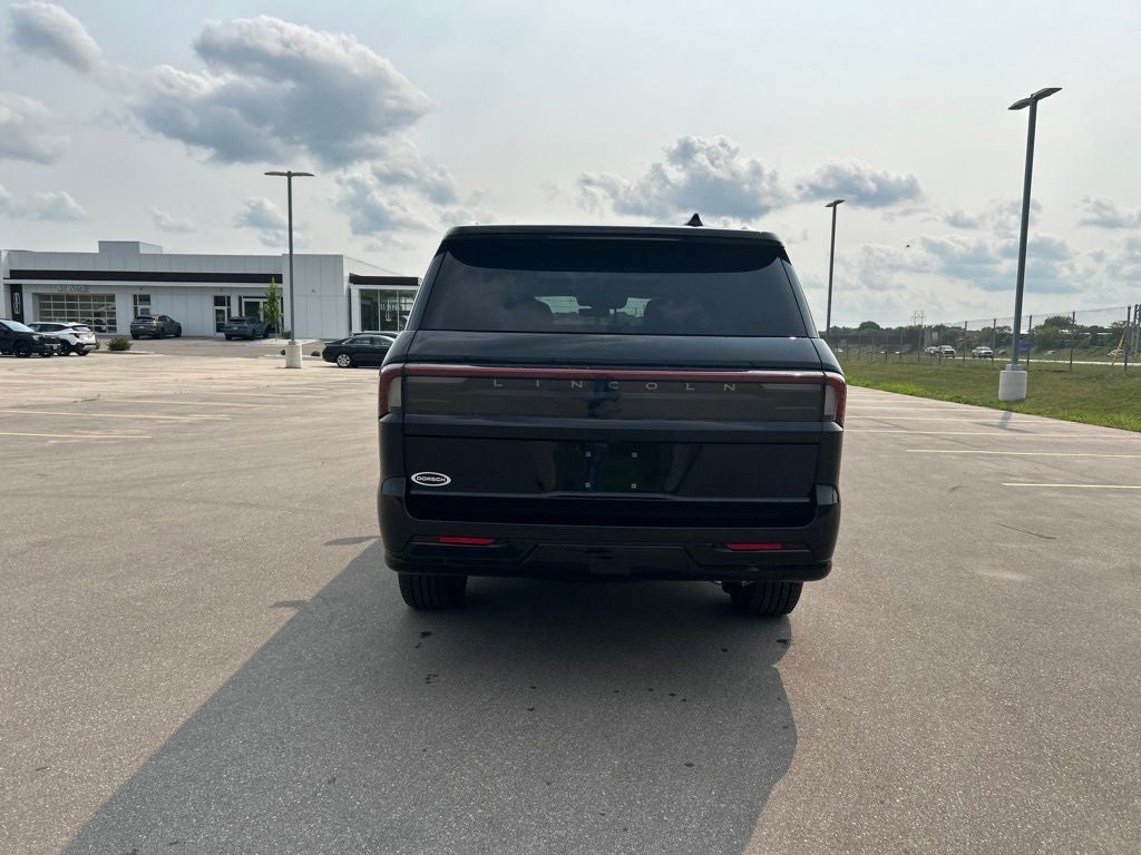 2026 Lincoln Navigator L Reserve