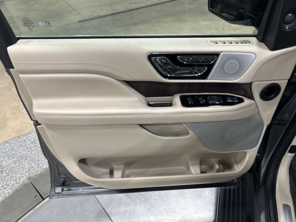 2021 Lincoln Navigator L Reserve