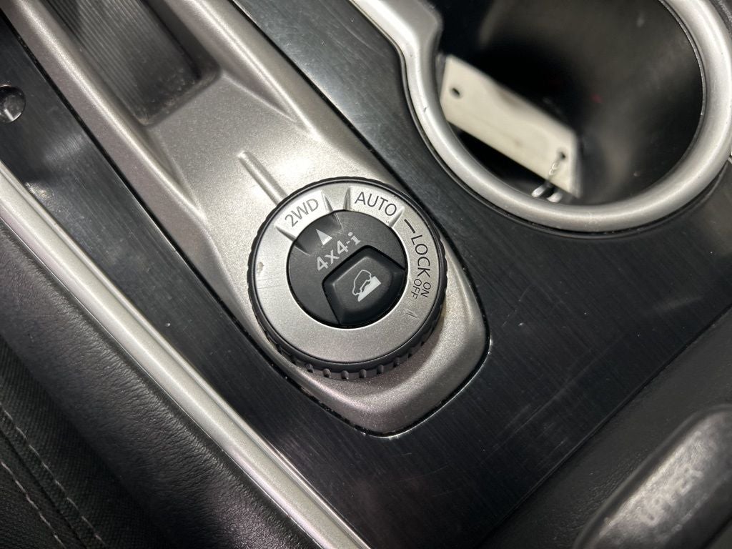 2020 Nissan Pathfinder S