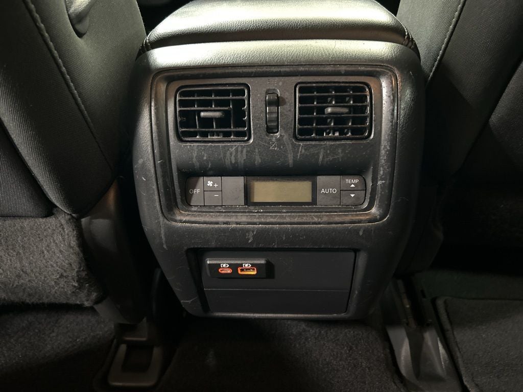 2020 Nissan Pathfinder S