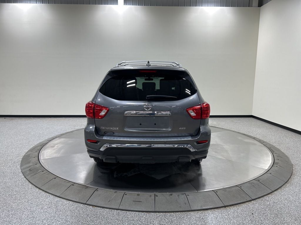 2020 Nissan Pathfinder S