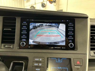 2020 Toyota Sienna SE 7 Passenger
