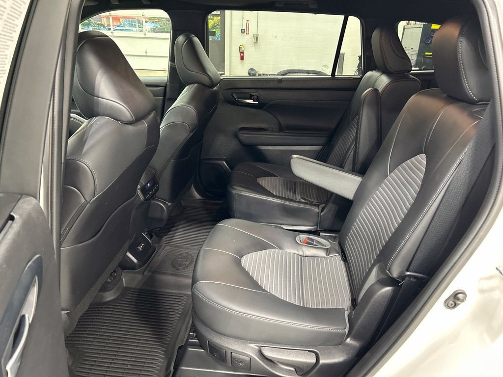 2022 Toyota Highlander XSE