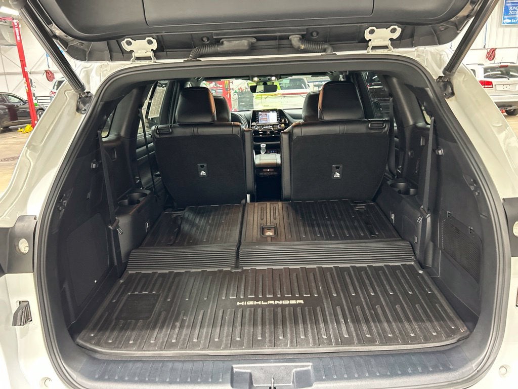 2022 Toyota Highlander XSE