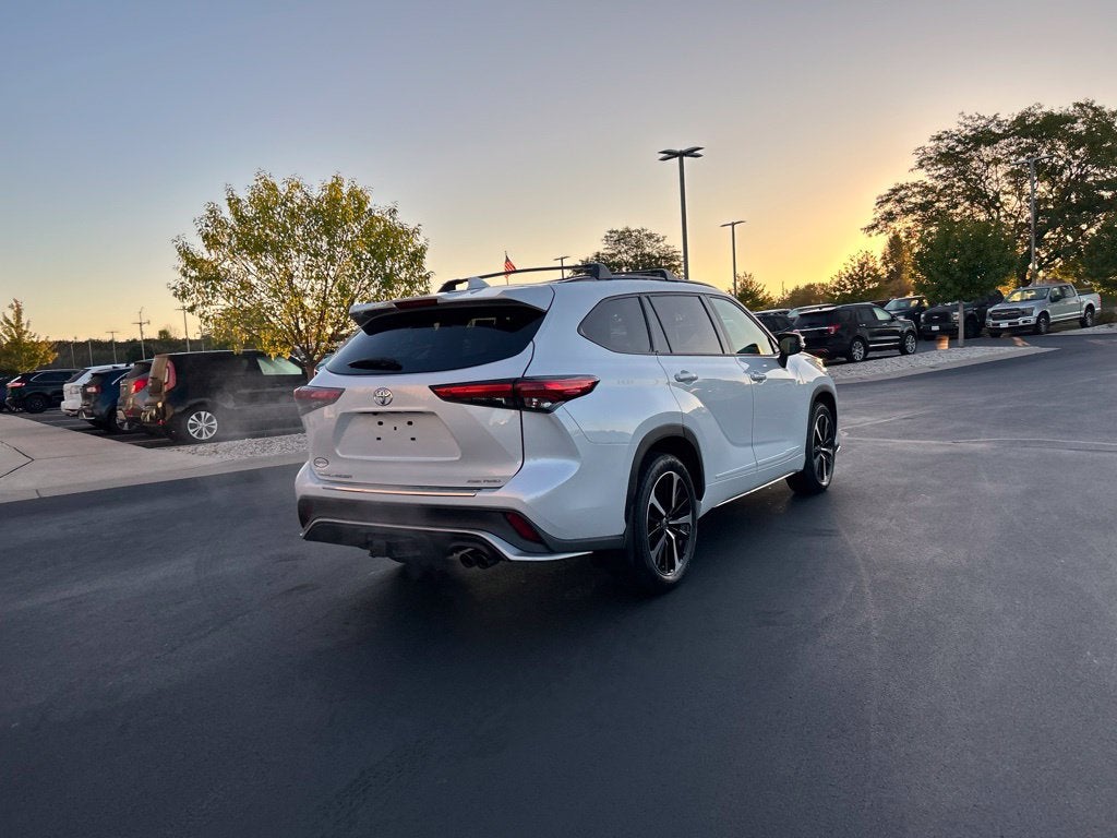 2022 Toyota Highlander XSE