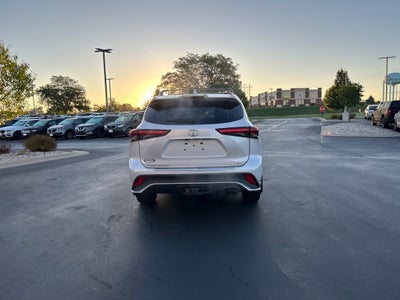 2022 Toyota Highlander XSE
