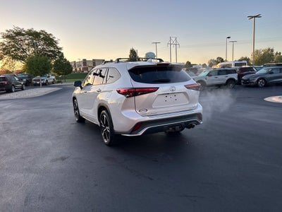 2022 Toyota Highlander XSE