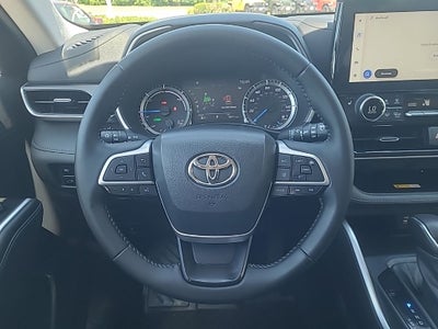 2023 Toyota Highlander Hybrid XLE