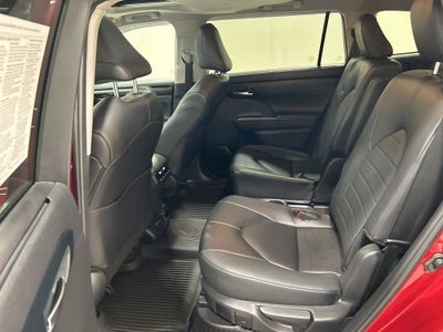 2024 Toyota Highlander Hybrid XLE