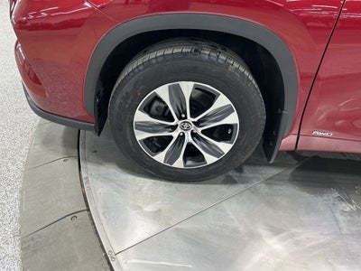 2024 Toyota Highlander Hybrid XLE