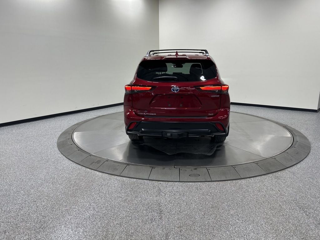 2024 Toyota Highlander Hybrid XLE