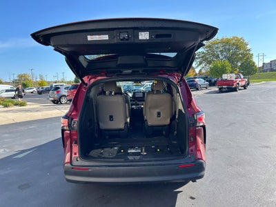 2021 Toyota Sienna XLE 7 Passenger