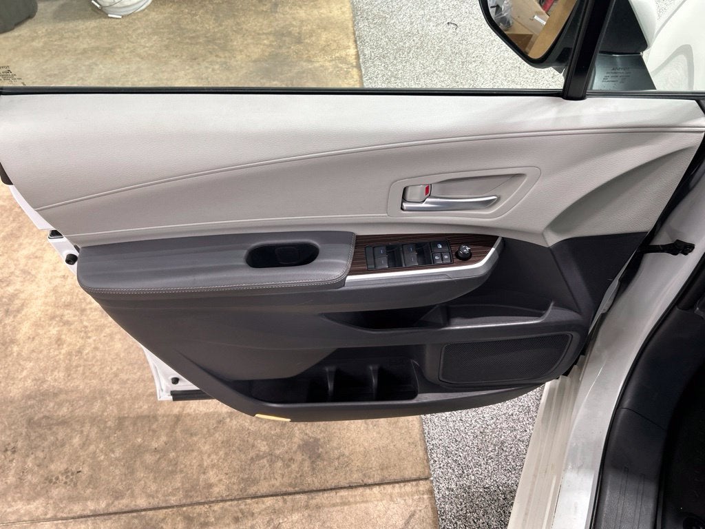 2021 Toyota Sienna XLE 7 Passenger