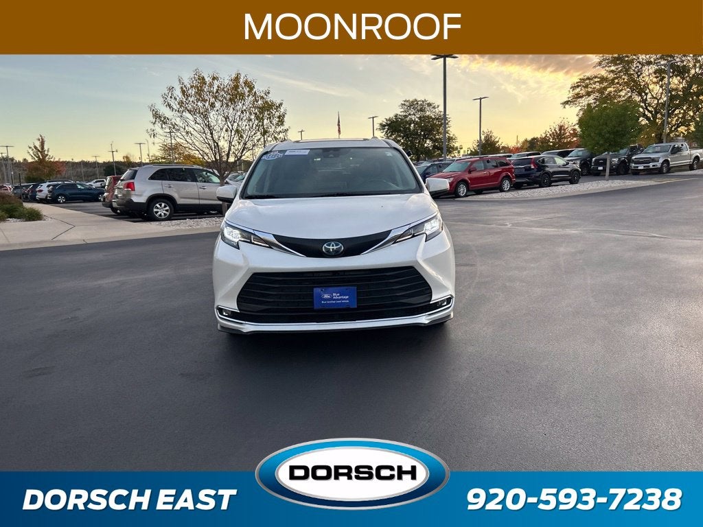 2021 Toyota Sienna XLE 7 Passenger