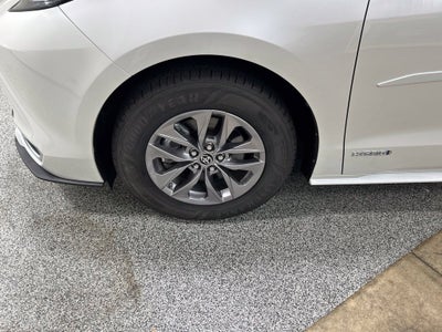 2021 Toyota Sienna XLE 7 Passenger