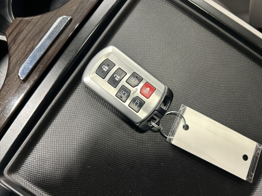 2020 Toyota Sienna XLE