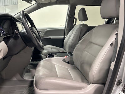 2020 Toyota Sienna XLE 8 Passenger