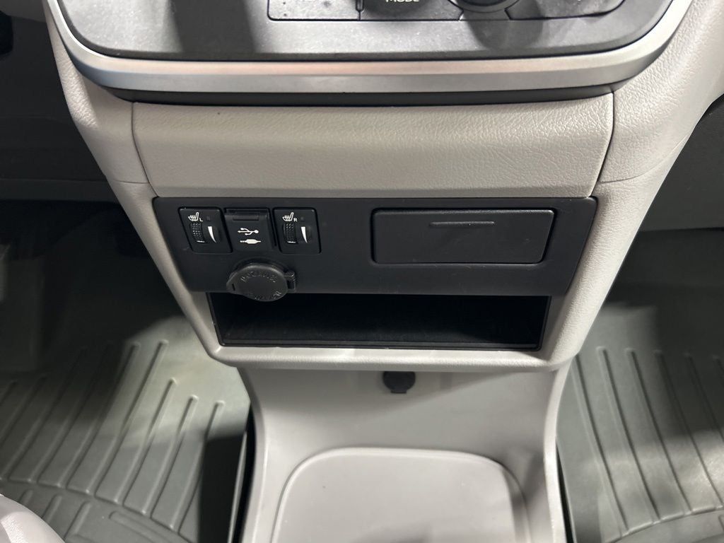 2020 Toyota Sienna XLE 8 Passenger