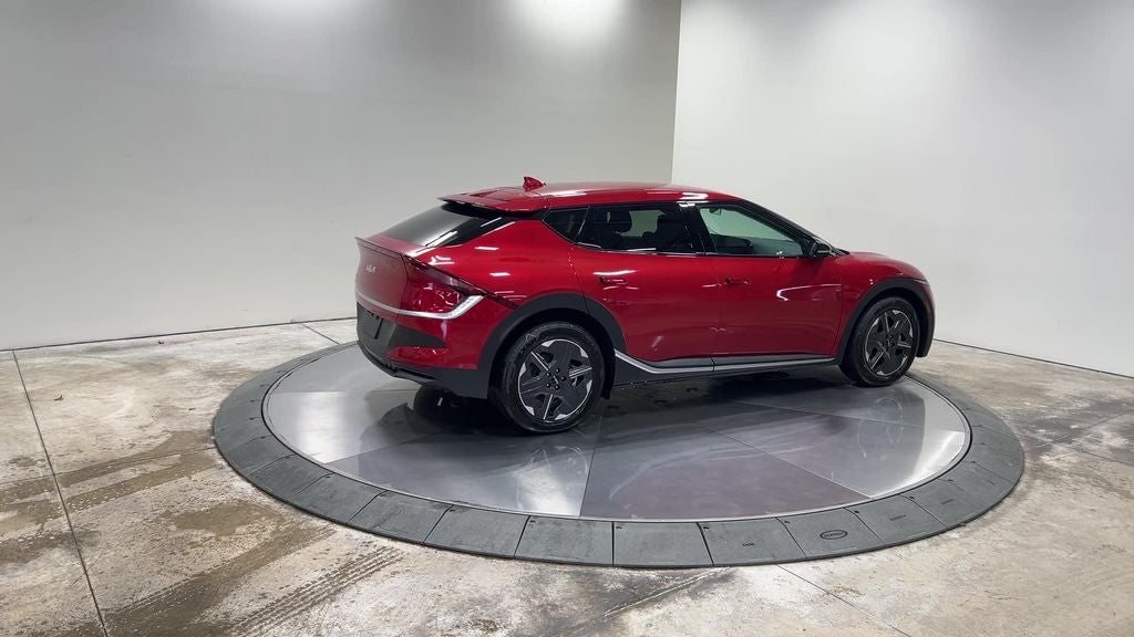2025 Kia EV6 Light