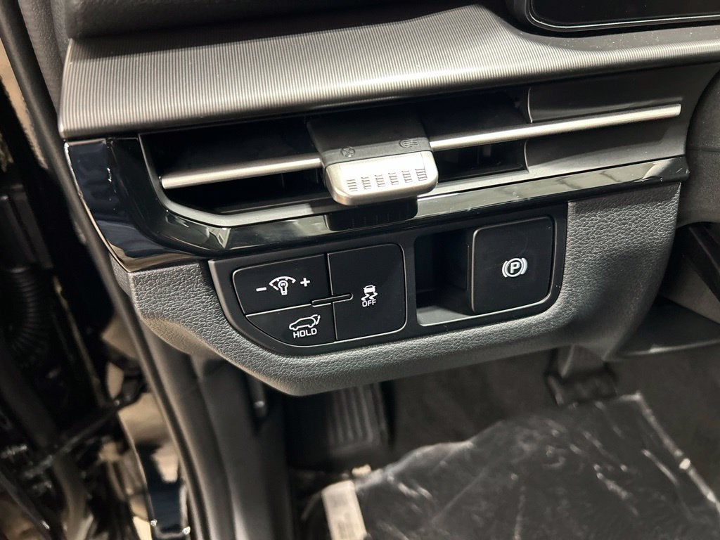 2027 Kia Sportage EX