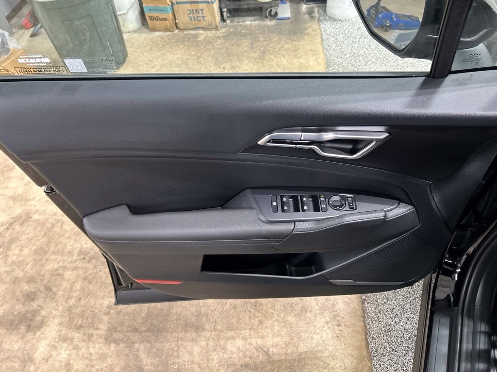 2027 Kia Sportage EX