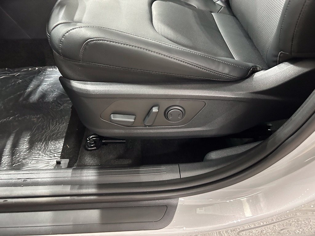 2027 Kia Sportage EX