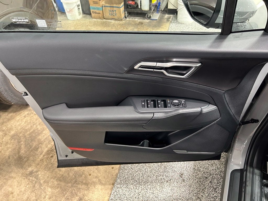 2027 Kia Sportage EX