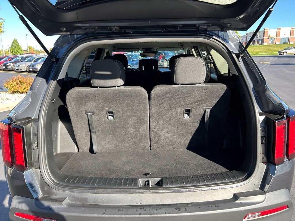2022 Kia Sorento LX