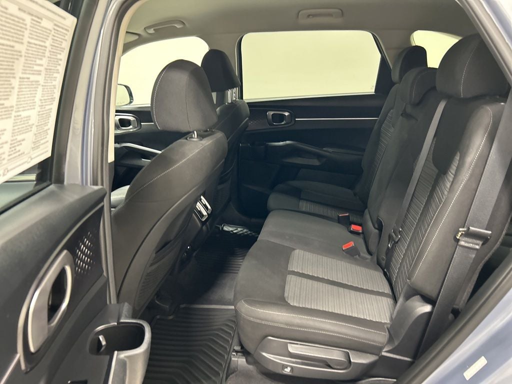 2022 Kia Sorento LX