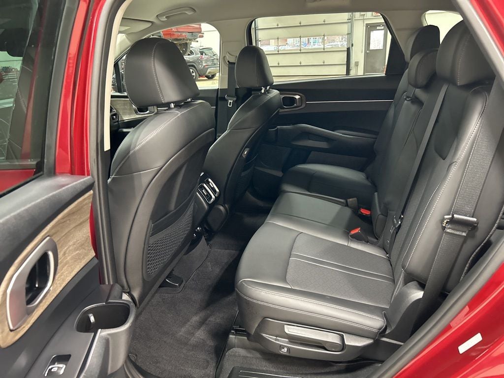 2023 Kia Sorento X-Line S