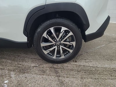 2024 Toyota Corolla Cross XLE