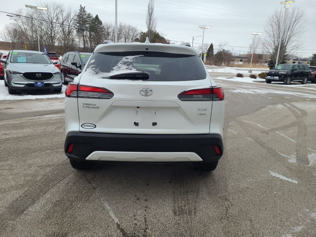 2024 Toyota Corolla Cross XLE